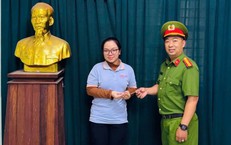 TPHCM: Người phụ nữ bị giật lắc vàng khi đang đi trên đường