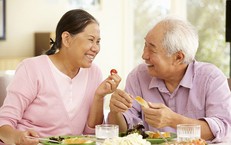 Vì sao người lớn tuổi dễ bị suy giảm khứu giác?