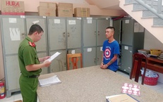 Khởi tố Nguyễn Minh Pháp SN 2002 dùng gạch ống đánh hỏng mắt bạn