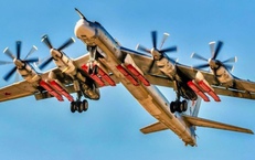 Oanh tạc cơ hạt nhân Tu-95 Nga bị tiêm kích NATO áp sát khi bay qua biển Na Uy