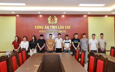 Bắt 11 đối tượng lừa đảo bằng trò 'đổ thạch' online