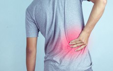 Đau lưng kéo dài, cảnh giác với trượt đốt sống thắt lưng