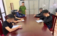 5 nhân viên kho hàng J&amp;T Express đánh bạc trong giờ nghỉ
