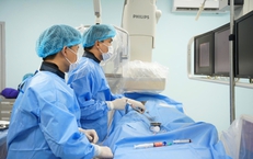 Cứu sống nữ du khách Trung Quốc vỡ lách độ IV nguy kịch