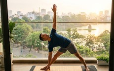 Đi bộ hay kéo giãn buổi sáng: Cách nào tốt hơn cho khớp?