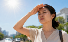 Vì sao mùa hè là thời điểm dễ lão hóa da hơn?