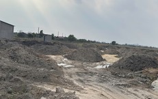 Điều tra vụ khai thác đất mặt ruộng trái phép với quy mô lớn