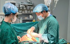 Mất gần 2 lít máu, nữ bệnh nhân 17 tuổi thoát cửa tử