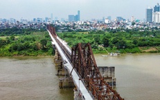 Sau hơn 30 ngày thi công, diện mạo cầu Long Biên hiện ra sao?