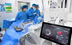 Hẹp 90% động mạch vành, cụ ông vượt qua ca can thiệp khó