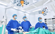 Vinmec Hạ Long cứu nữ bệnh nhân 45 tuổi thoát nguy cơ thủng đại tràng do polyp tái phát phức tạp