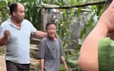 Tuyên Quang: Xuyên đêm tìm kiếm người đàn ông mắc bệnh lý thần kinh đi lạc trong rừng sâu