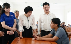 Mang yêu thương đến ‘mái nhà chung’ của gần 300 người bệnh tâm thần
