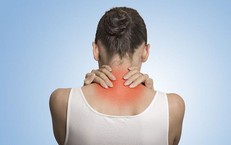 5 phút xoa mặt mỗi sáng giúp lưu thông khí huyết