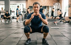 Sau tuổi 50, có nên tập squat mỗi ngày để chống mất cơ?