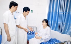Đang dùng thuốc chống đông, sản phụ bất ngờ vỡ ối ở tuần 39