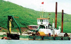 Ủy ban Chứng khoán Nhà nước xử phạt Công ty Cổ phần Tàu Cuốc