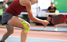 Nguy cơ đột tử khi chơi pickleball: Bác sĩ cảnh báo dấu hiệu cơ thể cầu cứu cần ngừng ngay trận đấu mà nhiều người hay phớt lờ