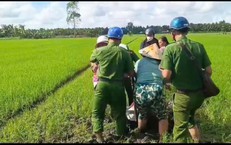 Khống chế 3 anh em phun thuốc vào công an