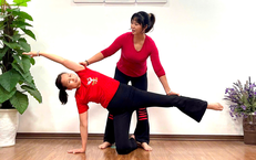 Yoga trị liệu Phạm Hằng: 'Mệt nghỉ, khó bỏ qua, đau dừng lại' – nguyên tắc tập luyện an toàn cho người đau lưng, cổ vai gáy