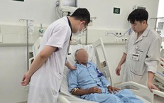 Bác sĩ Bệnh viện Bạch Mai cơ sở Ninh Bình cứu hai bệnh nhân đột quỵ trong 'thời gian vàng'