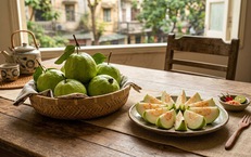 3 nhóm người cần hạn chế ăn ổi và 3 sai lầm cần tránh