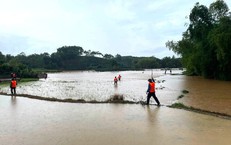Mưa lũ khiến bé trai 12 tuổi bị cuốn trôi ở Thái Nguyên; 1 người tử vong do lật tàu ở Quảng Ninh