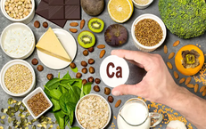 Ai dễ bị thiếu canxi?