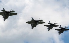F-22 kết hợp F-35 tạo nên cặp tiêm kích mạnh nhất thế giới?