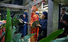 Độc đáo nghi lễ thay bàn thờ gia tiên của người Tày