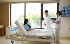 Thử nghiệm lâm sàng trong y khoa: Nhiệm vụ khoa học và bước ngoặt thu hút dòng vốn R&amp;D toàn cầu