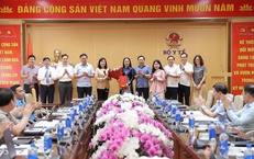 Bộ trưởng Đào Hồng Lan trao quyết định tiếp nhận, bổ nhiệm Phó Cục trưởng Cục Phòng bệnh