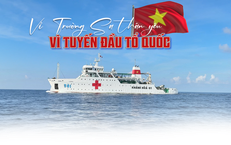 Những 'chiến sĩ áo trắng' mang tình thương ra đảo, mang niềm tin trở về