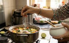 Hướng dẫn lựa chọn và bảo quản muối iod tại gia đình