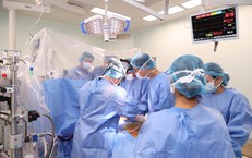 Hành trình hồi sinh từ hai nhịp đập yêu thương: Chạy đua với thời gian để nối dài sự sống