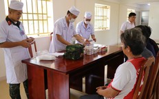 Sức khỏe, tinh thần 33 ngư dân được cứu trong vụ chìm tàu cá Quảng Ngãi hiện ra sao?