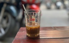 Người bị cao huyết áp nên uống cà phê hằng ngày thế nào?