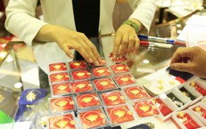 Chốt giá vàng hôm nay ngày 28/7 đồng loạt giảm rất mạnh