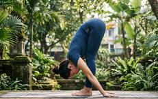7 tư thế yoga giúp giảm tích nước và đầy hơi hiệu quả