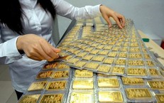 Chốt giá vàng hôm nay ngày 10/8 diễn biến rất lạ