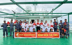 Thầy thuốc Y học cổ truyền góp sức chăm sóc sức khỏe cho quân, dân Trường Sa