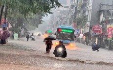 Miền Bắc tiếp tục oi nóng trước khi bước vào đợt mưa rất lớn từ đêm mai