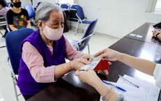 Bộ Y tế phản hồi kiến nghị 'giảm tuổi hưởng trợ cấp hưu trí xã hội xuống 70, nâng mức hỗ trợ hàng tháng'