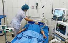 Cứu sống 2 bệnh nhân cao tuổi tràn dịch màng phổi, ngừng tuần hoàn