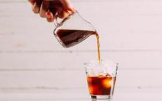 Có phải Cold Brew - cà phê ủ lạnh ít gây hại dạ dày so với cà phê truyền thống?