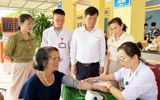 Hàng nghìn người Hà Tĩnh được khám sức khỏe miễn phí