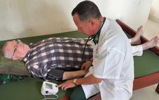 Được quân y giúp đỡ, người đàn ông Mỹ ngỏ ý hiến tạng cho y học Việt Nam