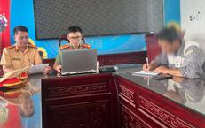 Lên mạng Facebook 'báo chốt' CSGT, nam thanh niên bị phạt 7,5 triệu đồng