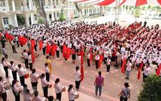 Thủ tướng: Ngành giáo dục khắc phục bệnh thành tích, chống lạm thu, siết gian lận thi cử trong năm học mới