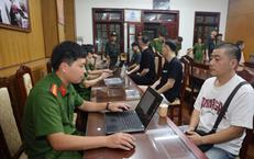 Bắt giữ 8 người Hàn Quốc bị truy nã đỏ của Interpol từ Campuchia sang Việt Nam hoạt động